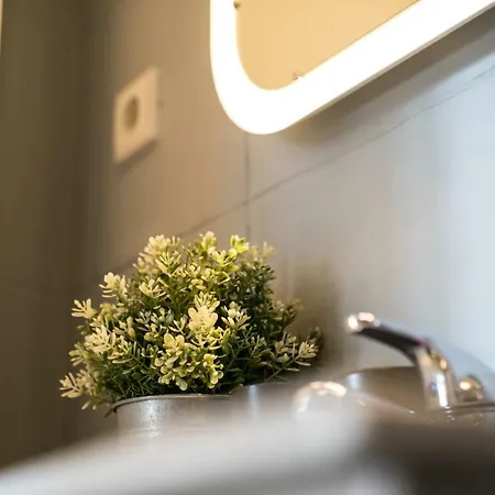 Downtown By Apartments2enjoy * ポルト