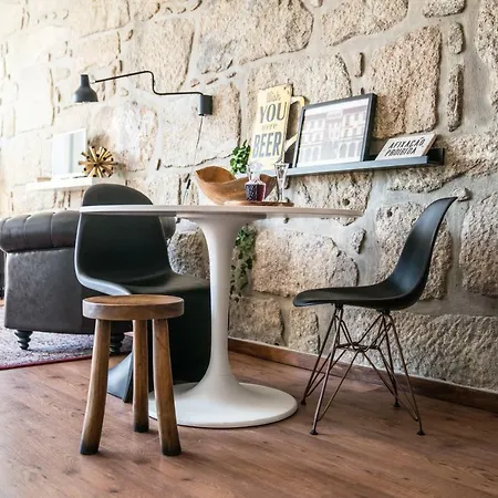 Downtown By Apartments2enjoy アパート