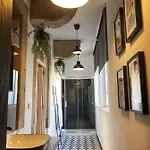 Downtown By Apartments2enjoy Daire *