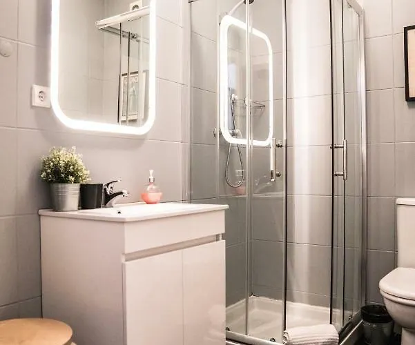 Downtown By Apartments2enjoy 아파트 *